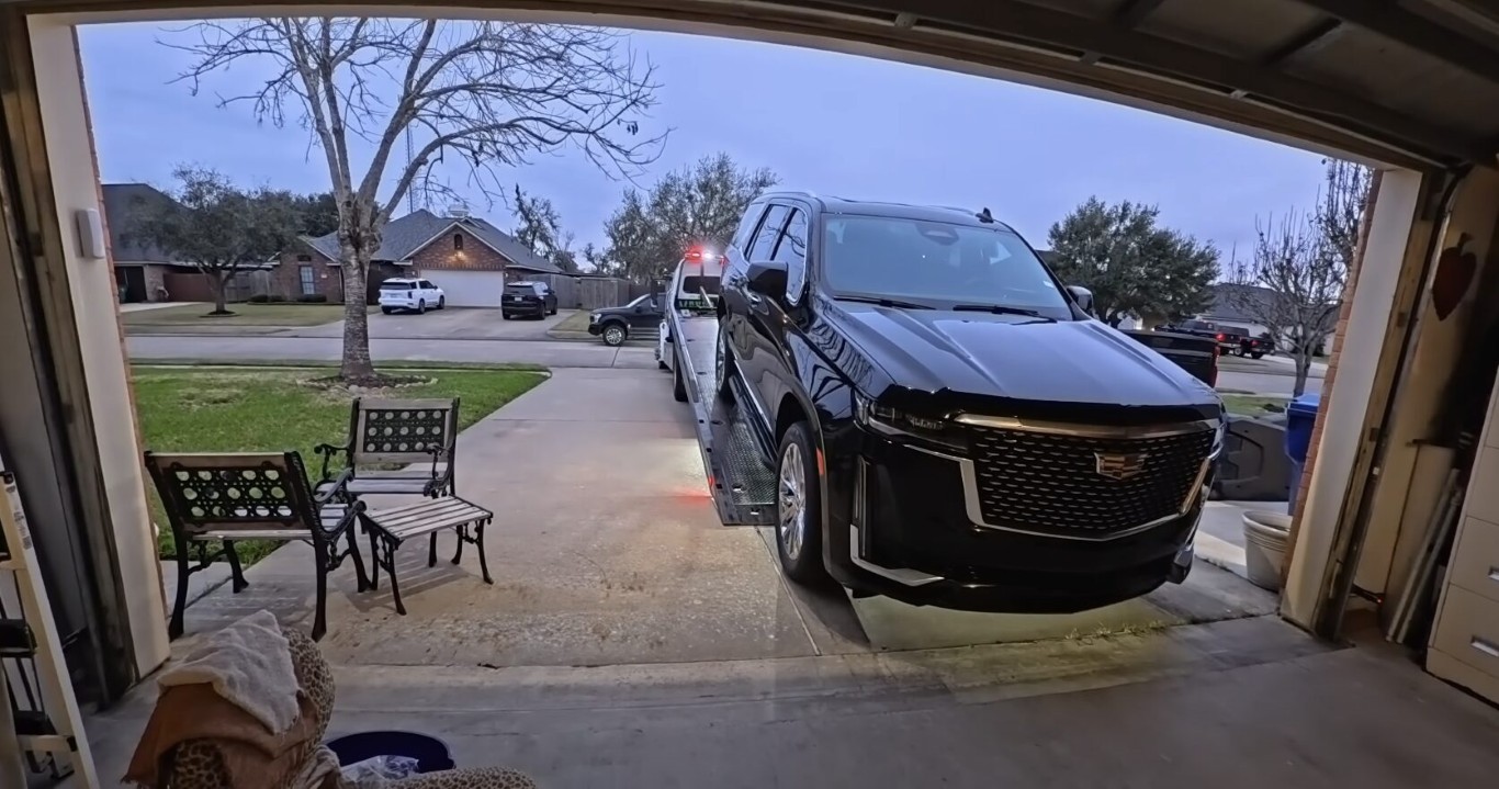 Long-distance towing service from residential area in Hollister, CA